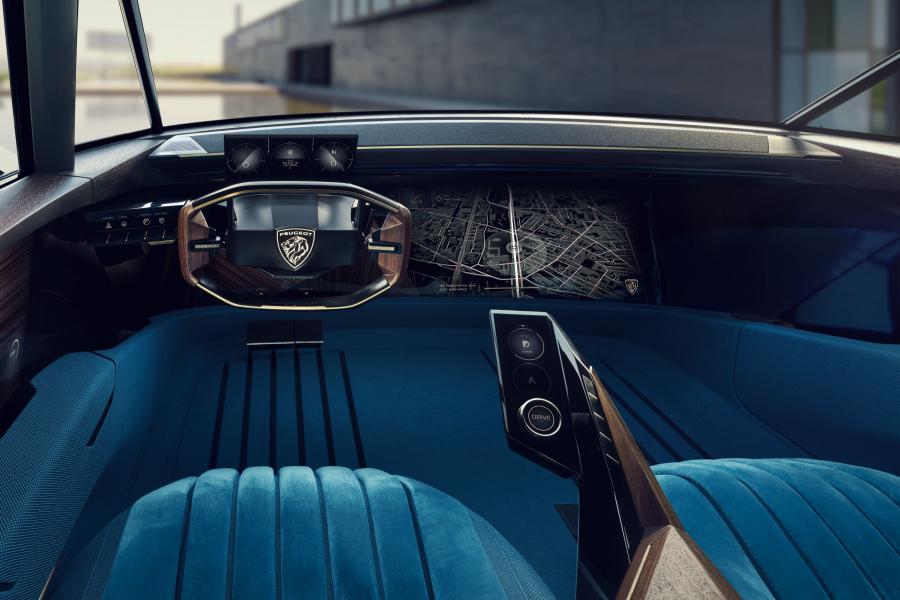 Торпедо Peugeot e-Legend Concept 2018 года  (фото 18 из 85)
